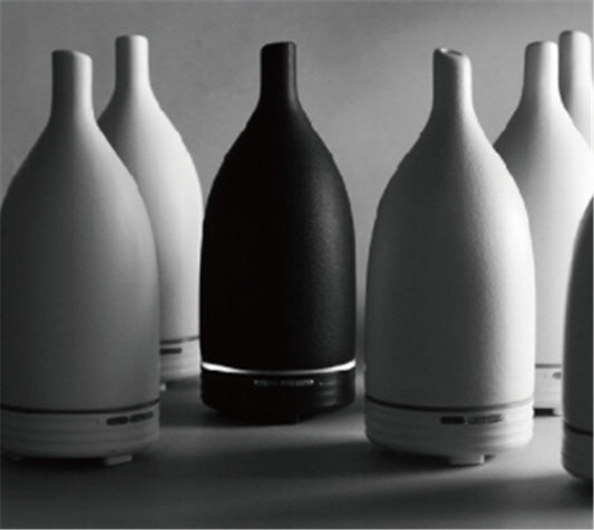 Diffuseur d'Aromathérapie en Céramique Ultrasonique 100ml - Design Élégant avec Lumière Douce